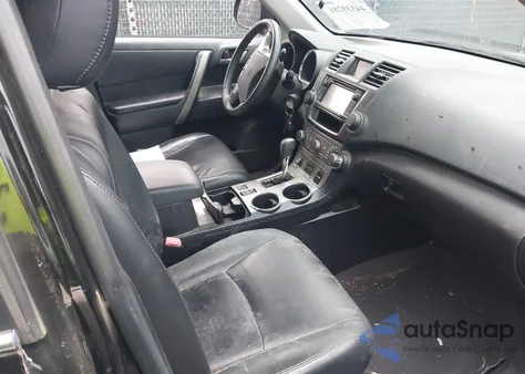 2013 Toyota Highlander Se V6 from USA, damaged, VIN 5TDBK3EH6DS248128